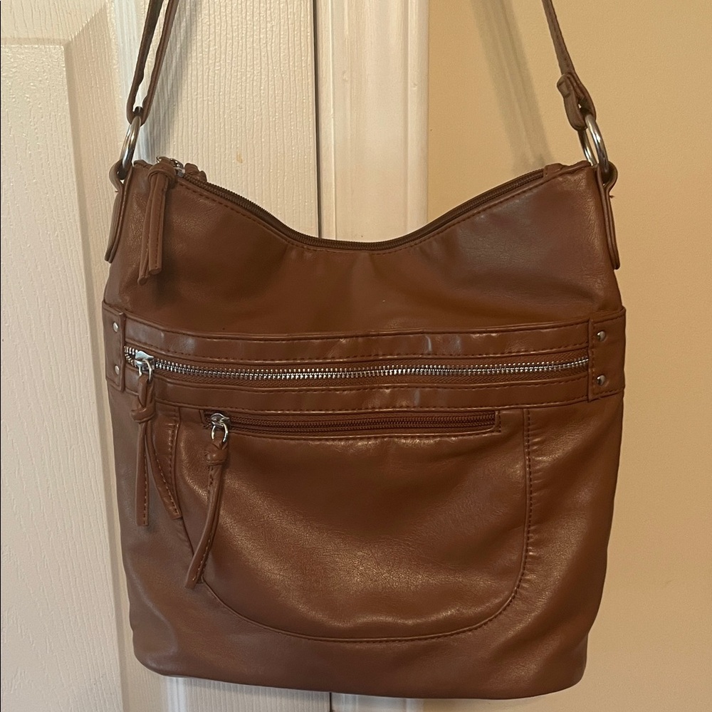 Bueno Tan Leather Shoulder Bag